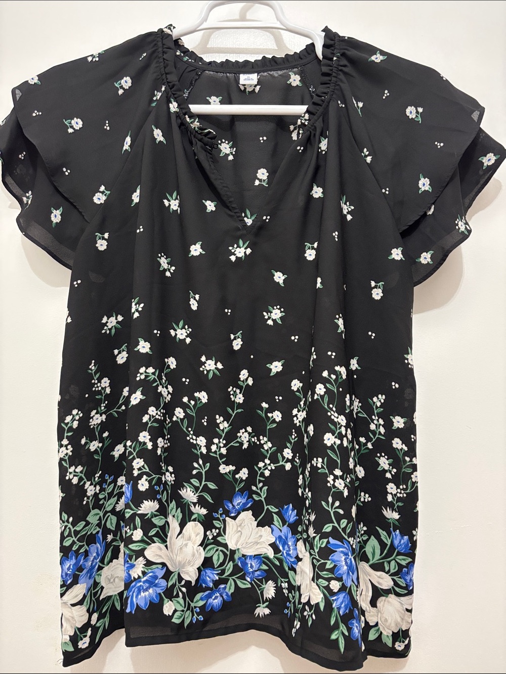 Old Navy Black Floral Flutter-Sleeve Blouse with Blue & White Blooms XL